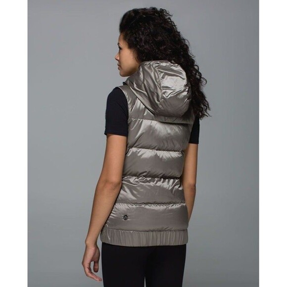 Lululemon Size Small The Fluffiest Reversible Vest - Picture 3 of 8